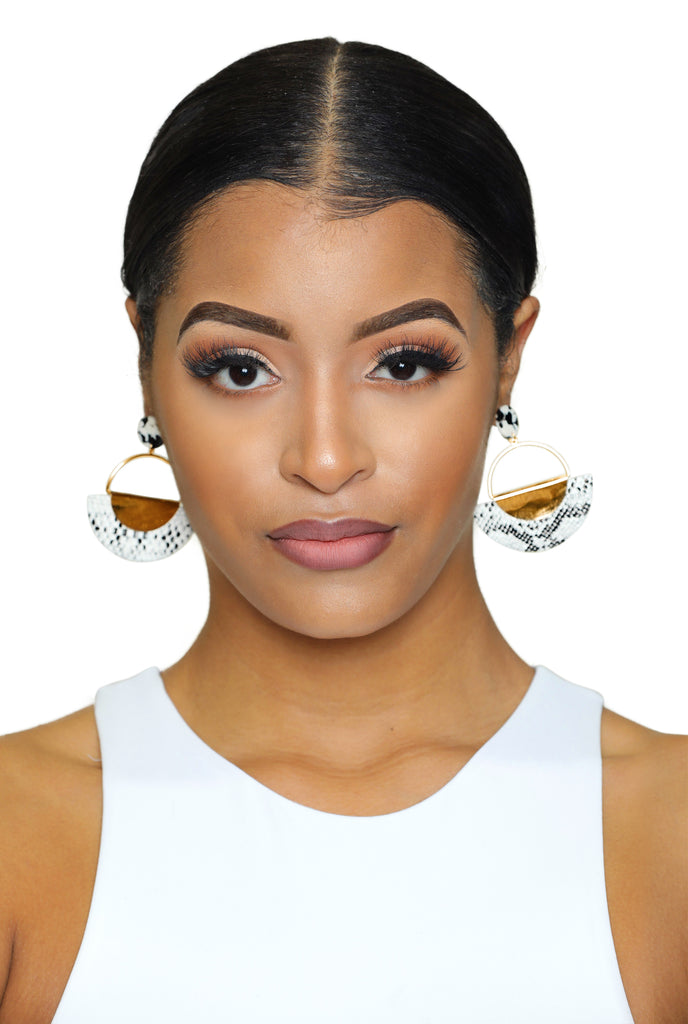Black and White Earrings - Luxe Clothing Boutique & Accessories